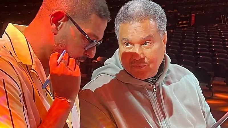 قبيل حفله في دبي.. محمد عبده يشيد بالمايسترو هاني فرحات: اليد الأمينة لكل مطرب عربي