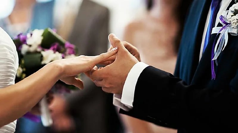 زواج يكتشف أن زوجته مجرمة بعد 6 أشهر من زفافهما