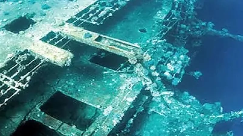 بالفيديو.. أصوات غريبة من حطام عبارة غرقت بعهد مبارك تثير جدلا واسعًا