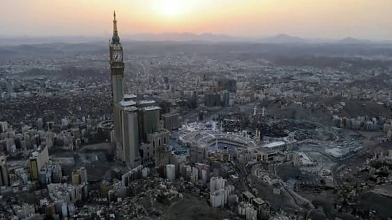 العثور على طفل متوفى داخل شقة مهجورة قرب منزله بمكة