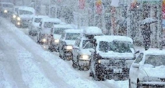 وفاة 15 شخصا وإصابة 222 آخرين بسبب ثلوج اليابان