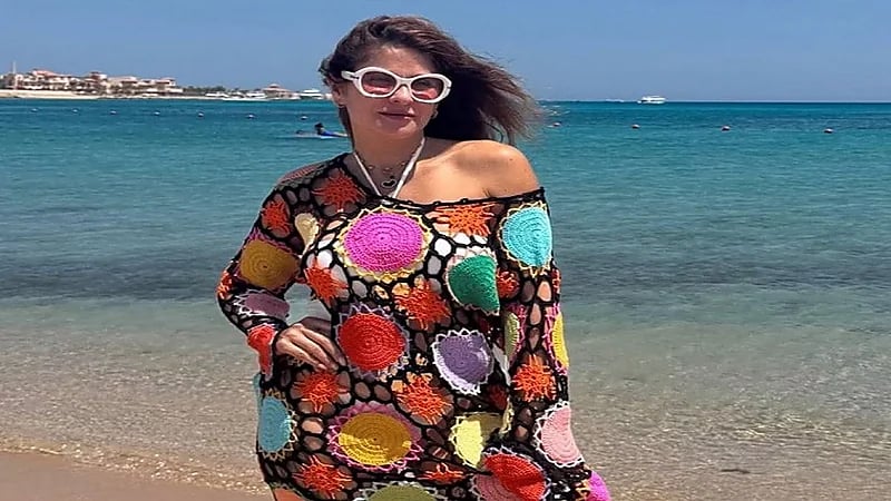 أحدث إطلالة لهيدي كرم تثير الإعجاب رغم تقدمها في العمر.. فيديو