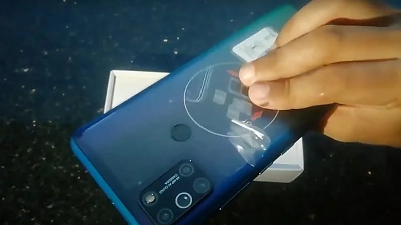 شاهد.. "إل جي" تكشف عن مواصفات هاتفها الجديد