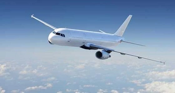 أربعيني يسافر بتذكرة طيران يعود تاريخها إلى 1998