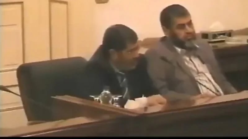 بالفيديو.. تسريب جديد يكشف تحذير السيسي للإخوان من استهداف المسيحيين في مصر