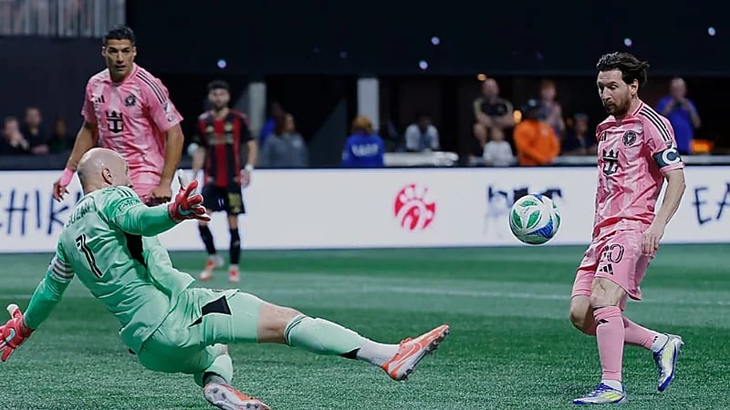 ميسي يخطف الأضواء بهدف مذهل في الدوري الأمريكي.. فيديو