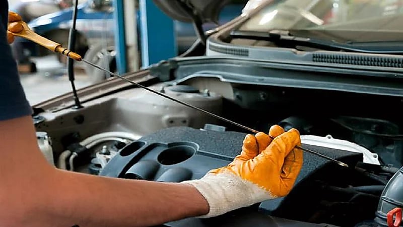 أخطاء يرتكبها قائدي السيارات تؤدي إلى تلف المحرك