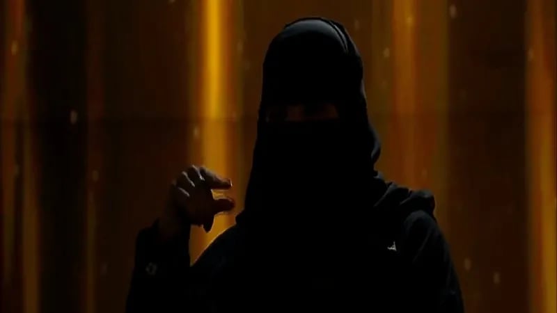 متعافية من المخدرات: أردت سرقة ذهب ابنتي وبيعه.. فيديو