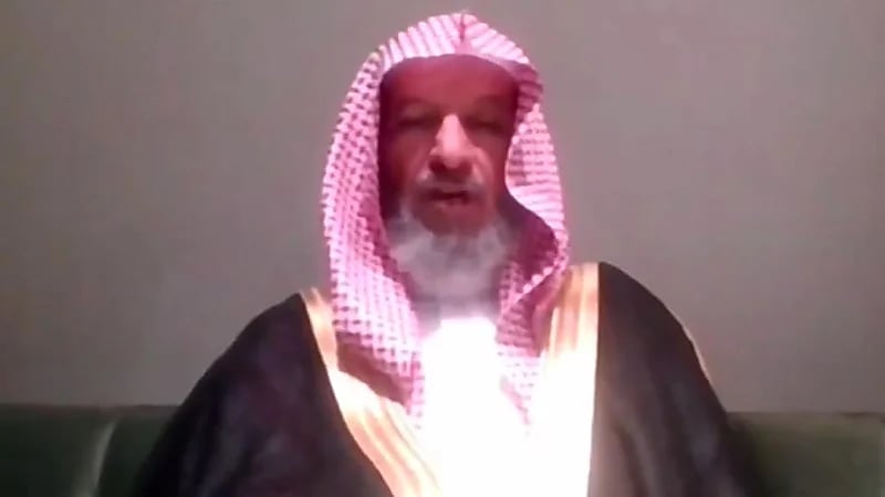 الشثري يوضح هل تجب الزكاة على الأموال المتاحة في البطاقة الائتمانية.. فيديو