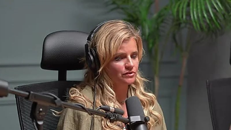 بالفيديو.. معلمة أمريكية: وقعت في حب السعودية واتمنى العيش فيها للأبد