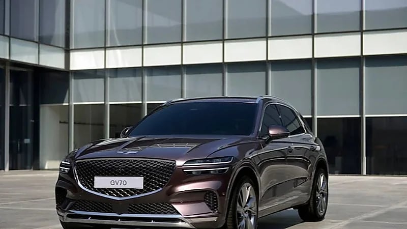بالصور.. مواصفات وأسعار جينيسيس GV70 موديل 2022 بالمملكة
