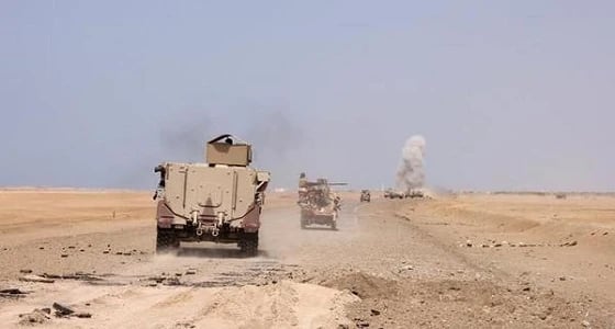 محللون يكشفون سبب مصافحة ترامب بهذه الطريقة «فيديو»