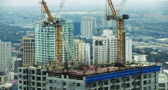 في بيشة .. نادي الحي بثانوية الملك عبدالله ينظّم سباقاً للدراجات الهوائية