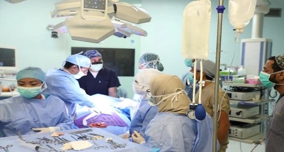 تفاصيل.. إنقاذ معتمرة في مجمع الملك عبدالله بجدة من التهاب صديدي وتضخم بالغدة