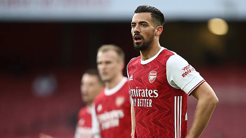 "معتل" يطعن مدافع مونزا الإيطالي