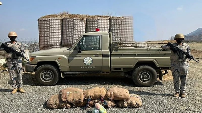 إحباط تهريب 105 كجم من القات بجازان