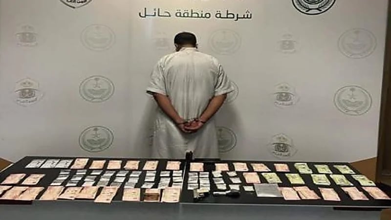 القبض على شخص لترويجه المخدرات بحائل