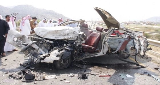 محافظ محايل ومدير صحة عسير شاهدان على حادث بطريق الموت في محايل