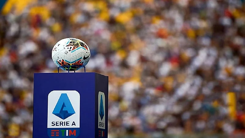 أمير قطري يقدم عرضاً لشراء ناد إيطالي