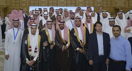 جامعة طيبة في بدر وينبع تــزفان 1676 طالب وطالبة لسوق العمل