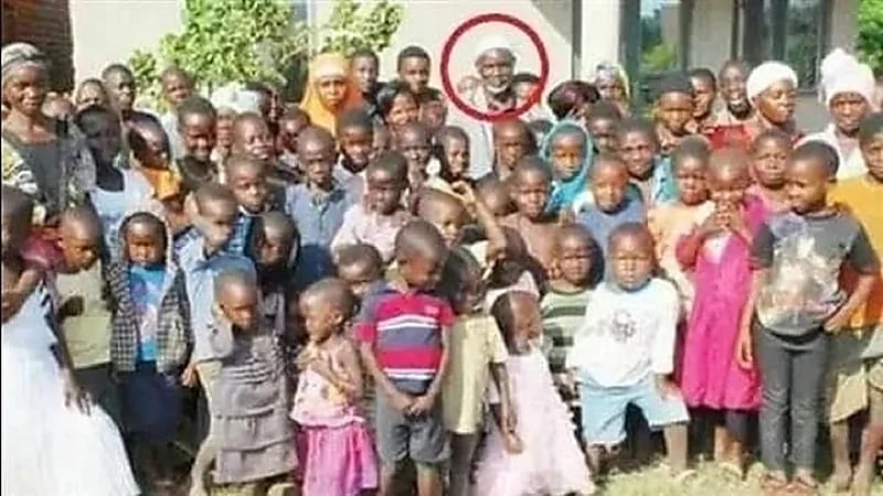 قصة صاحب أكبر أسرة في العالم تزوج 16 مرة و لديه 151 طفلا