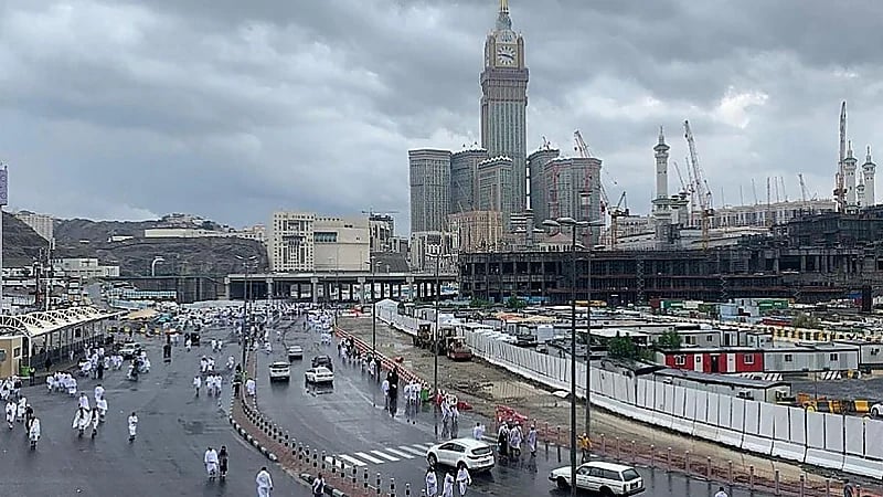 تعليق الدراسة الحضورية المسائية بتعليم مكة المكرمة ومحافظتي الجموم والكامل