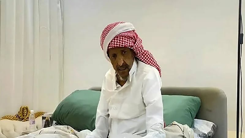 توجيه عاجل من وزير الحرس الوطني بعلاج الشاعر محمد الدحيمي