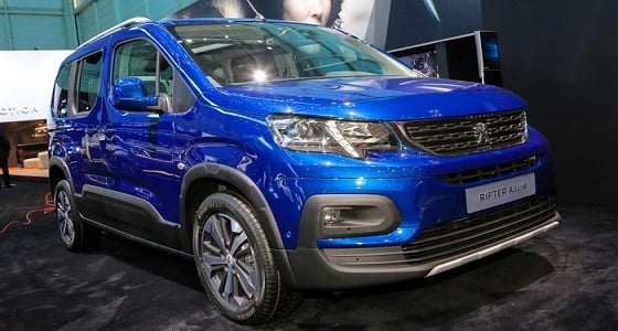 بالصور.. الكشف عن " بيجو ريفتر " بعدة محركات و5 أو 7 مقاعد