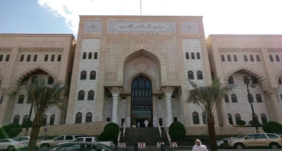 محكمة التنفيذ بالمدينة تبيع ممتلكات شركة لتسديد مرتبات 43 موظفاً