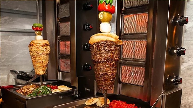 بالفيديو .. متخصص: الشاورما أكثر الأغذية المسببة للتسمم في المملكة