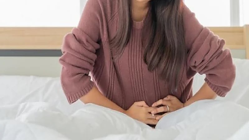 بالفيديو .. سبب إصابة النساء بسرطان "عنق الرحم"