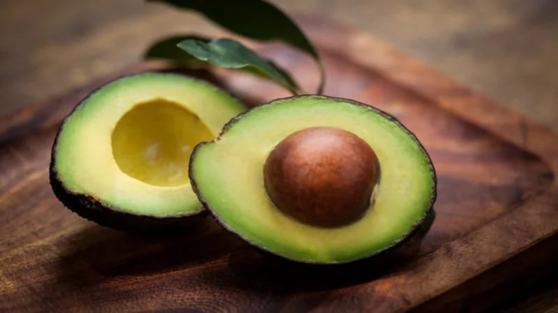 الافوكادو تساعد النساء على تقليل دهون البطن