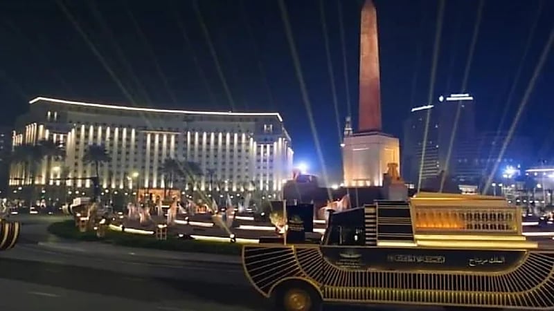 بالفيديو.. مشاهد مبهرة لموكب المومياوات الملكية