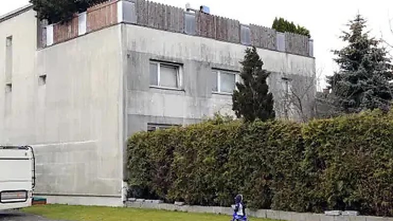 رجل يسجن ابنته 24 عامًا في قبو بيته ويغتصبها