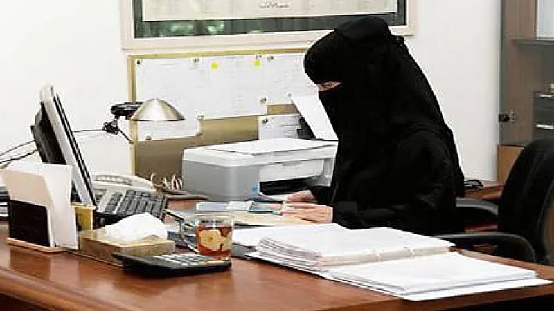 بالفيديو.. فتاة تروي تفاصيل مقابلة مع موظف HR وتتحدث عن وظيفتها السابقة التي حيرته