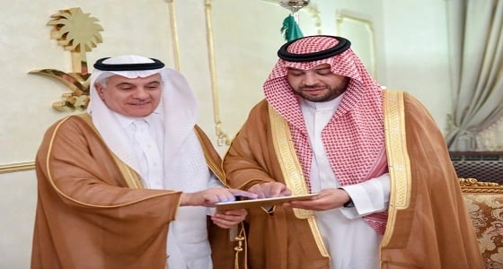 أمير الحدود الشمالية يضع حجر الأساس لمشاريع المياه والصرف الصحي بالمنطقة