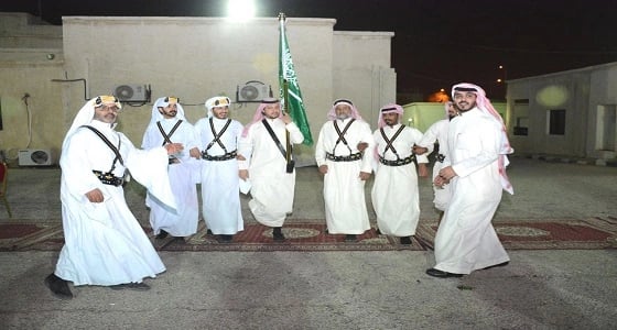 فرقة النجوم تنقل الفنون الشعبية من الباحة للرياض