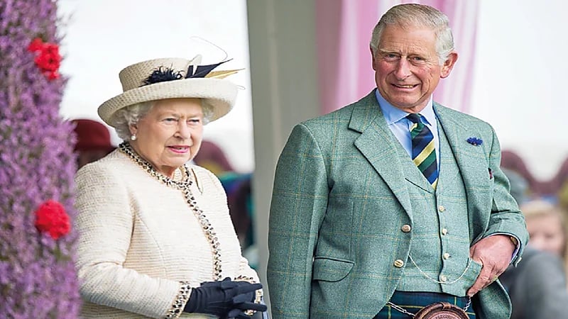 الأمير تشارلز يكشف حالة والدته الصحية