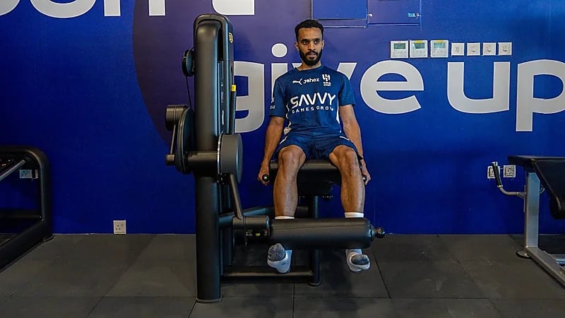 نيوم يتعاقد مع محمد البريك