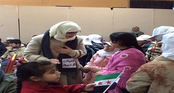  بالصور.. رحلة مكوكية لفتاة سعودية لدعم الأطفال اللاجئين حول العالم