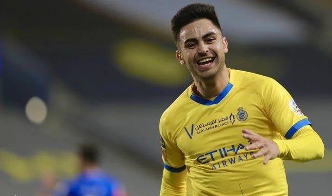 النصر يحدد مصير مارتينيز