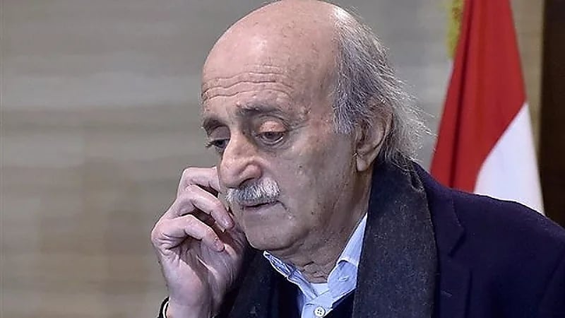 جنبلاط: قرار الحريري يعني إطلاق يد حزب الله والإيرانيين في لبنان