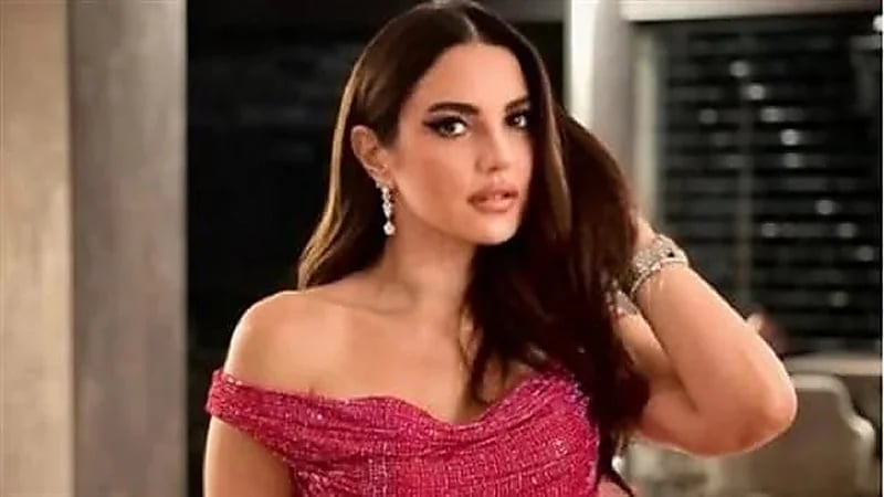 إطلالة رومانسية لـ درة برفقة زوجها احتفالا بالعام الجديد