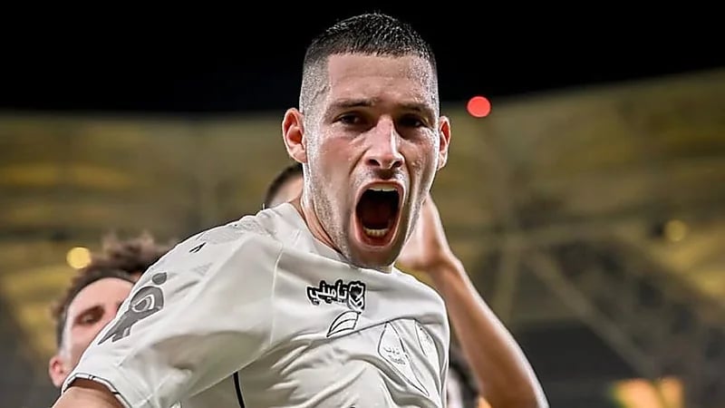 الشباب يقترب من تمديد عقد كريستيان جوانكا