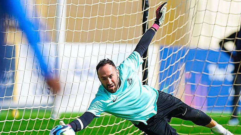 موعد تسجيل النصر لحارس مرماه اوسبينا