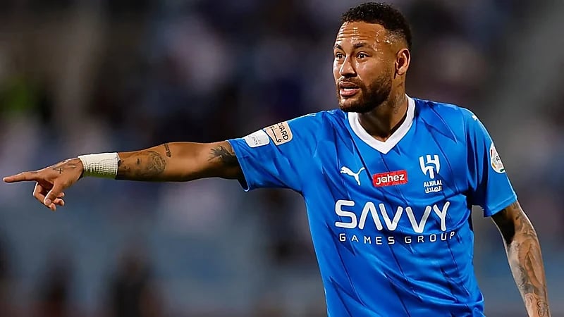 رئيس سانتوس : نيمار وعدني بالعودة للنادي