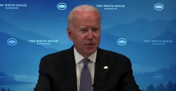 بالفيديو.. جو بايدن يتعرض لموقف محرج أثناء اجتماع افتراضي