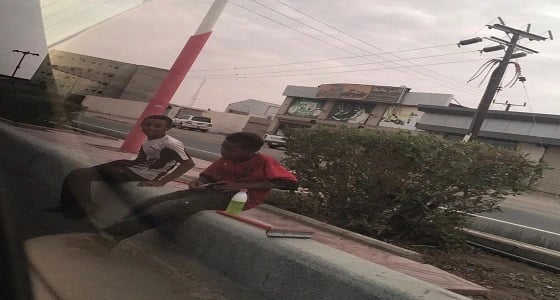 بالصور.. أعداد غير مسبوقة من المتسولين بـ " جازان "