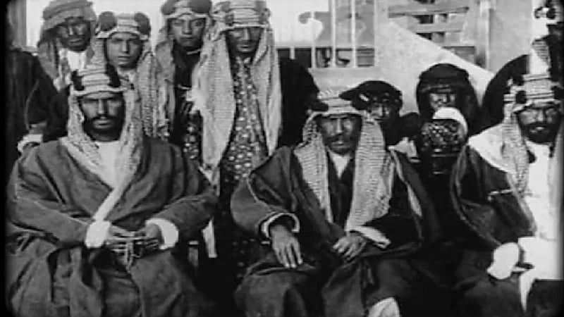 بالفيديو.. قصة التقاء هاشم الرفاعي بالملك المؤسس