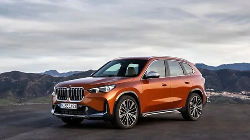 بالصور.. بي إم دبليو ترفع الستار عن أحدث تقنيات نسختها الشهيرة X1